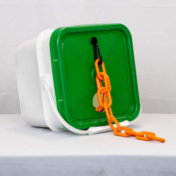 Mr. Chain 2 in. (#8, 51 mm) x 65 ft. Heavy Duty Plastic Safety Chain Safety Orange in a Pail