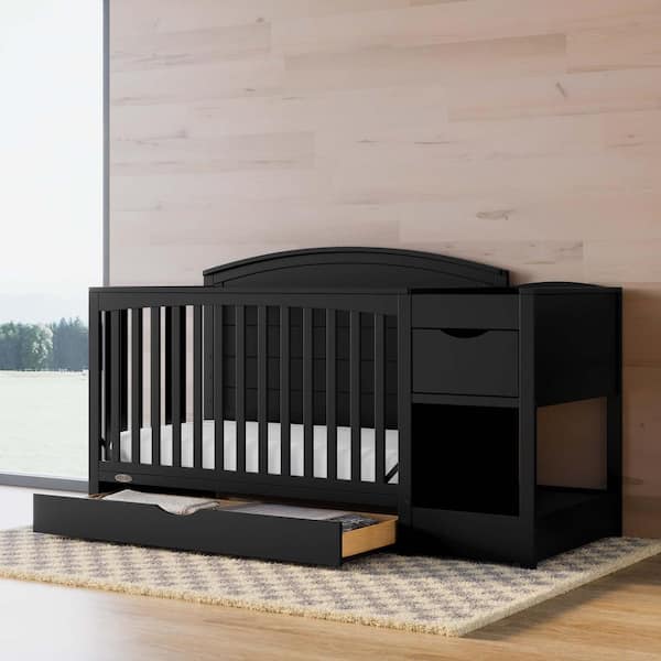 Graco Bellwood Black 5-in-1 Convertible Crib and Changer 04686-61B
