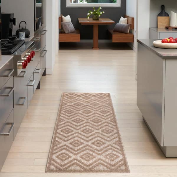 Versatile Natural Beige 2 ft. x 6 ft. Diamond Contemporary Runner Indoor Area Rug