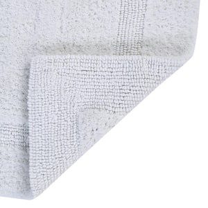 Lux Collection White 20 in. x 20 in. Contour 100% Cotton Reversible Race Track Pattern Bath Rug