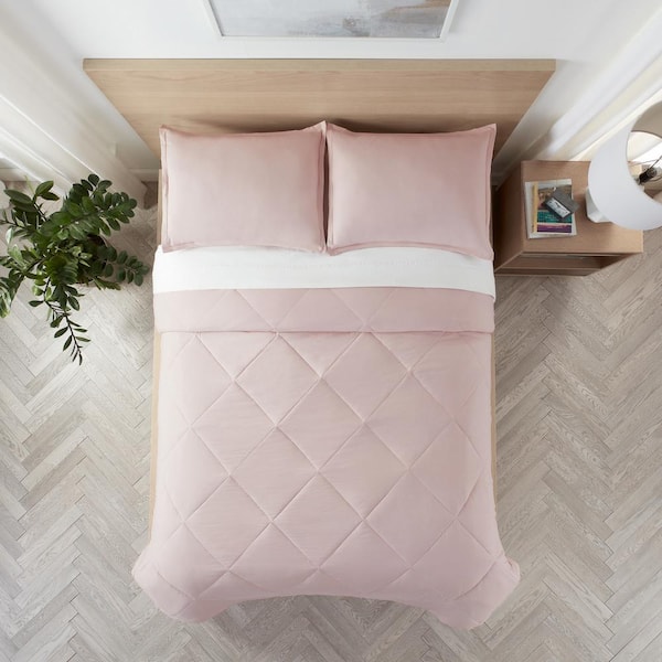 white #bedding #with #accent #pillows #pink Cabeceira clean