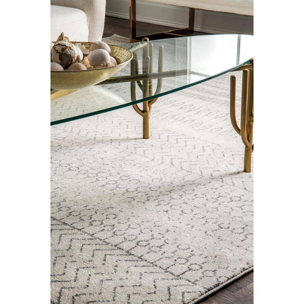 Nova Bohemian Gray Striped Synthetic 4' x 6' Area Rug