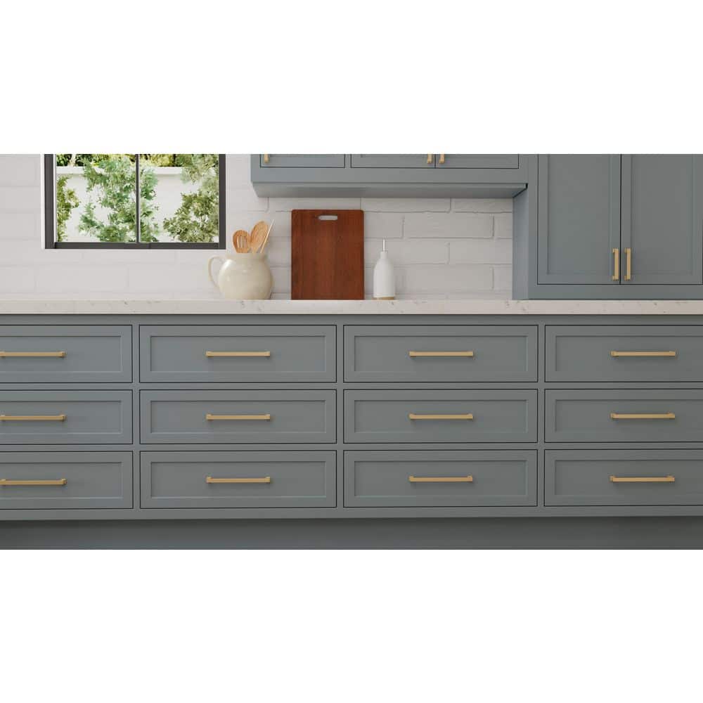 Chelsey 8-inch Satin Brass Bar Pull with Mounting Hardware