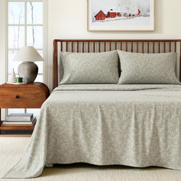 Turkish Cotton Winter Floral Printed Flannel Sheet Set, Queen, Icy Bloom