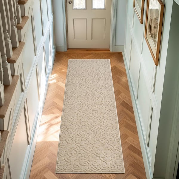 Laura Ashley Feya Solid Berber 2 ft. x 8 ft. Tufted Medallion Polypropylene Runner Rug