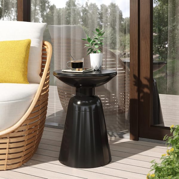 Black Metal Outdoor End Table Side Table, Large 15 in. Round