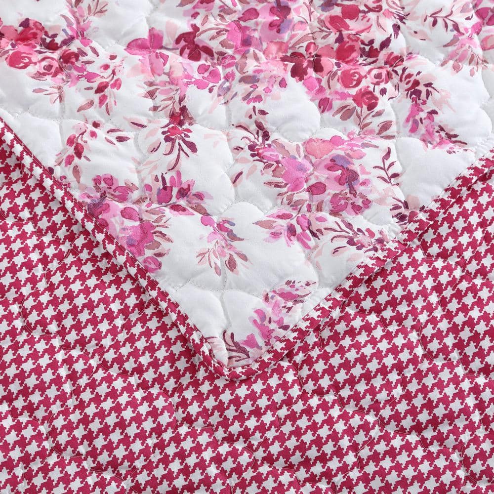 Floral Vineyard Pink Reversible Microfiber King Quilt Set