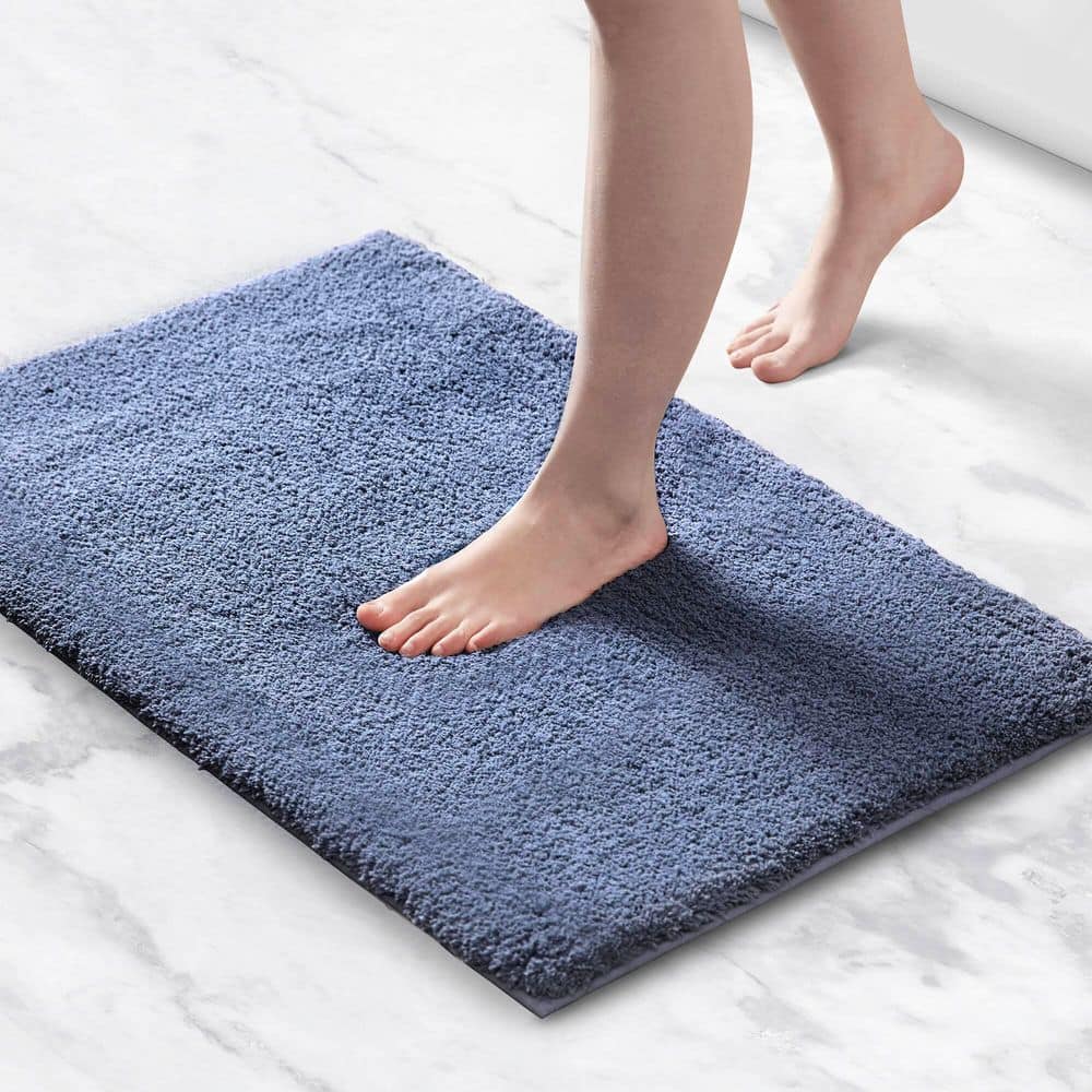 Blue Contour Microfiber Bath Rug with Quick-Dry Technology