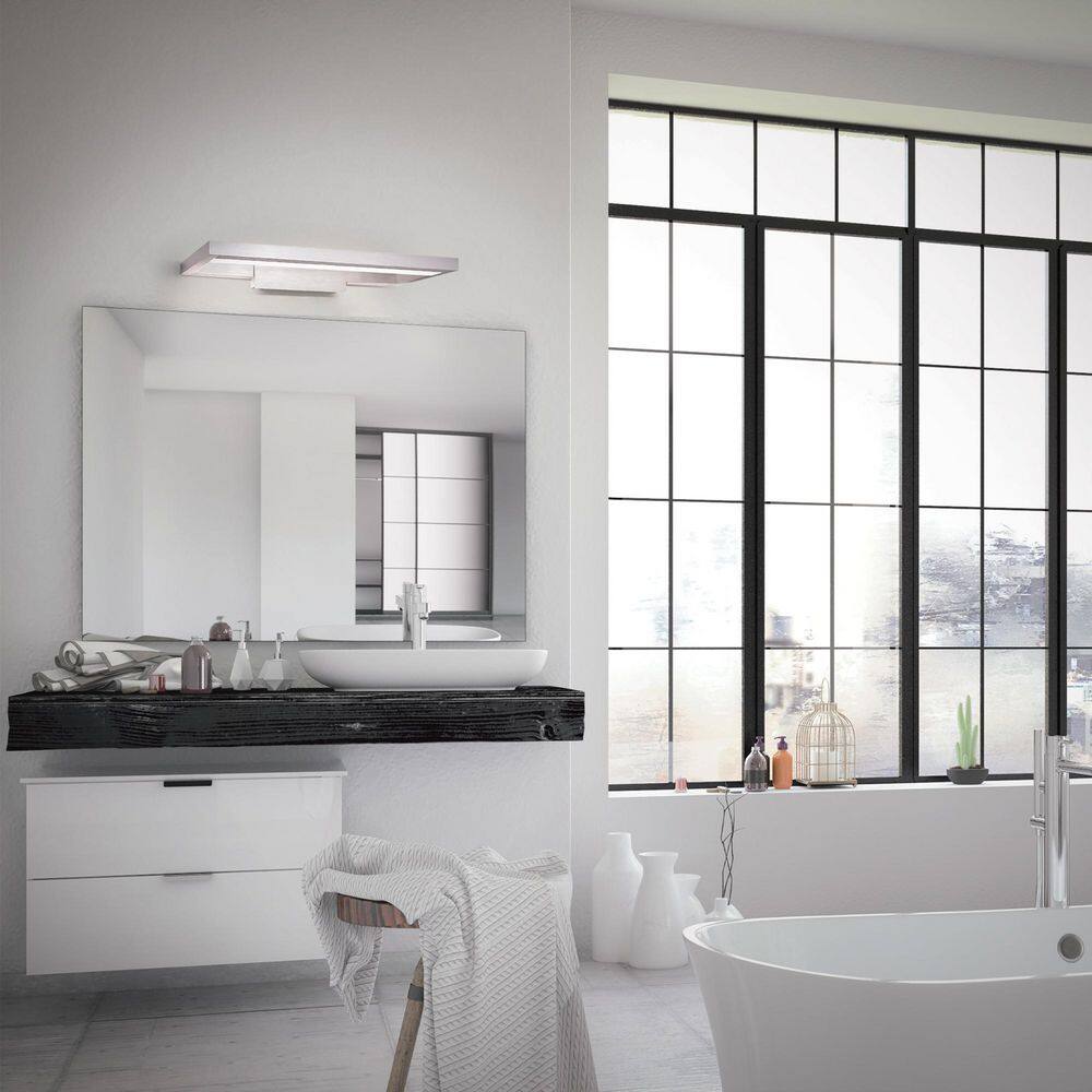 View 20" Rectilinear LED Bath Light in Anodized Black