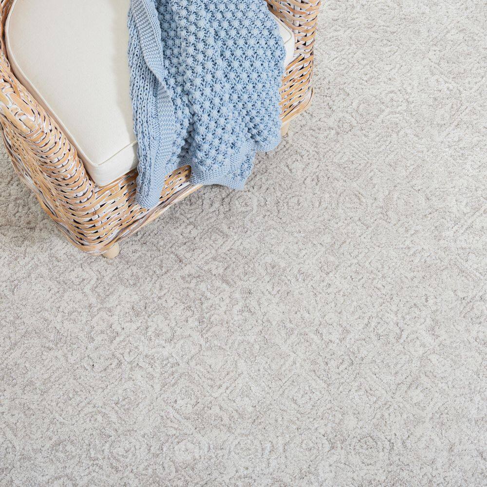 Light Grey Tufted Wool and Silk 3' x 5' Area Rug