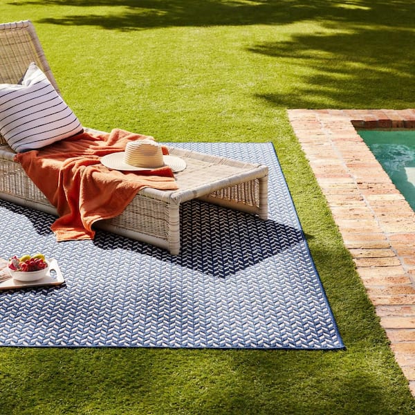 Camryn Herringbone Navy 7 ft. x 7 ft. Outdoor Square Rug