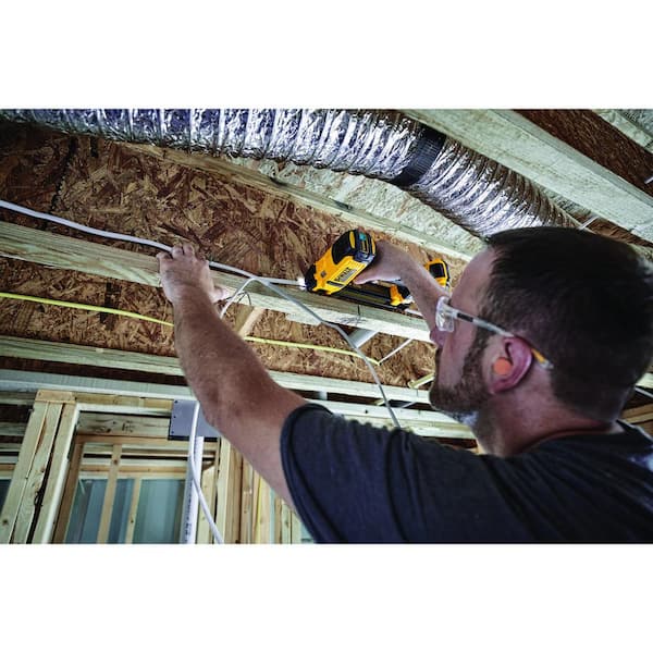 DEWALT - 20V MAX Lithium-Ion Cordless Cable Staple Nailer (Tool Only) with 1 in. Insulated Electrical Staples (540 per Box)
