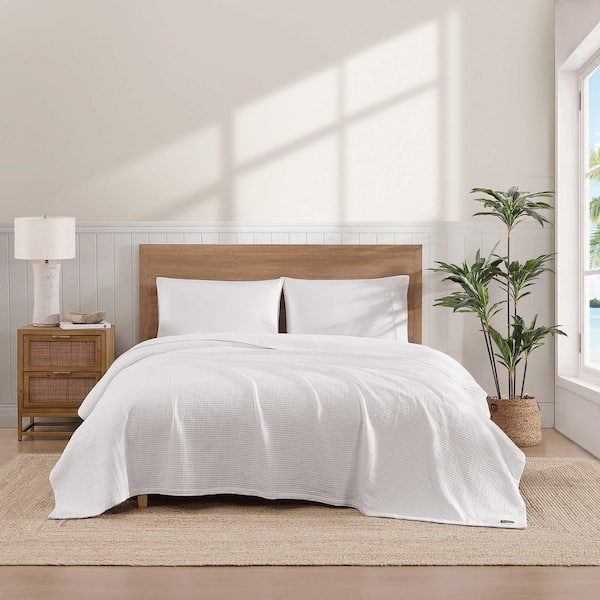 Tommy Bahama Bamboo Woven White Yarn Dyed Cotton King Blanket