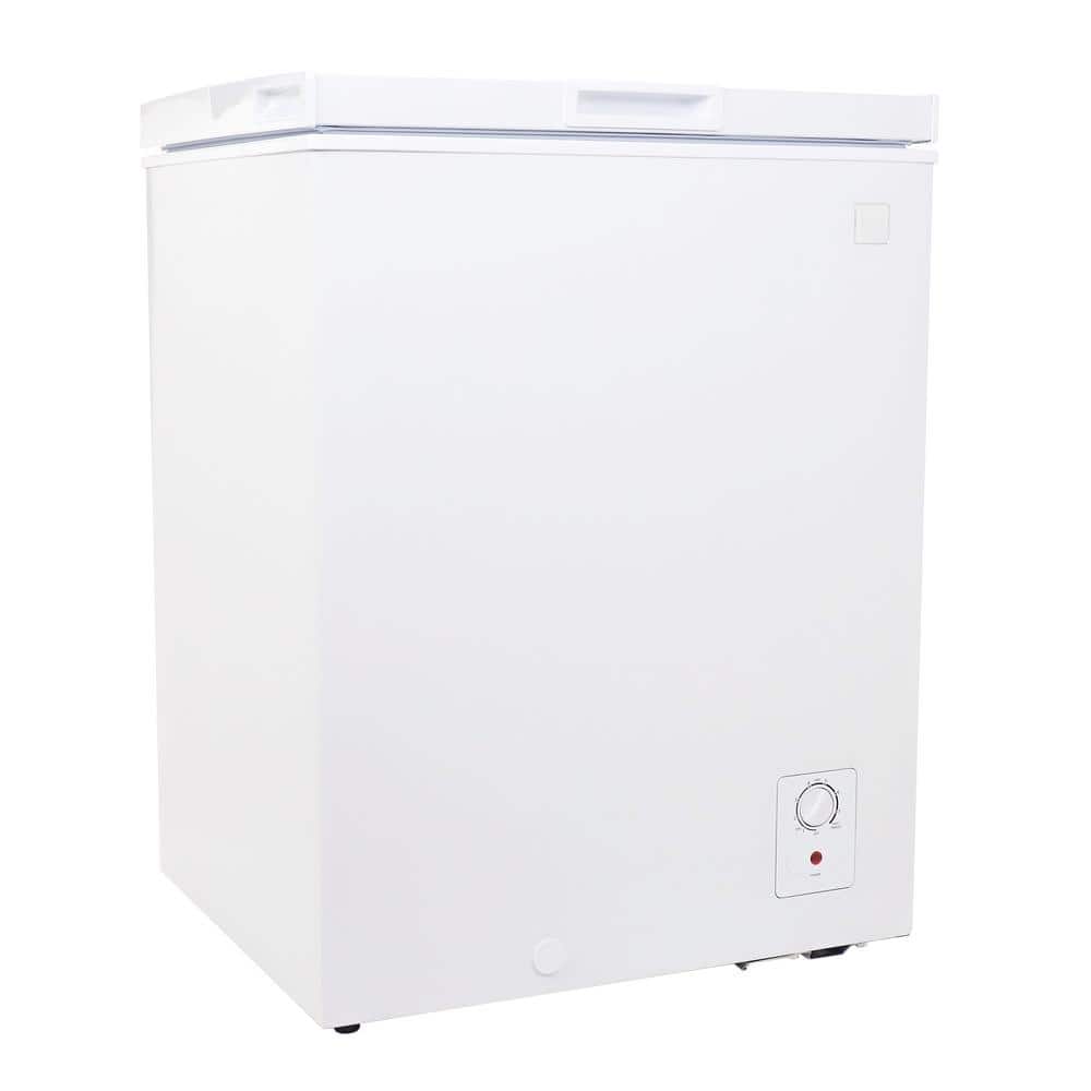 Avanti 10-cu ft Manual Defrost Chest Freezer (White) in the Chest