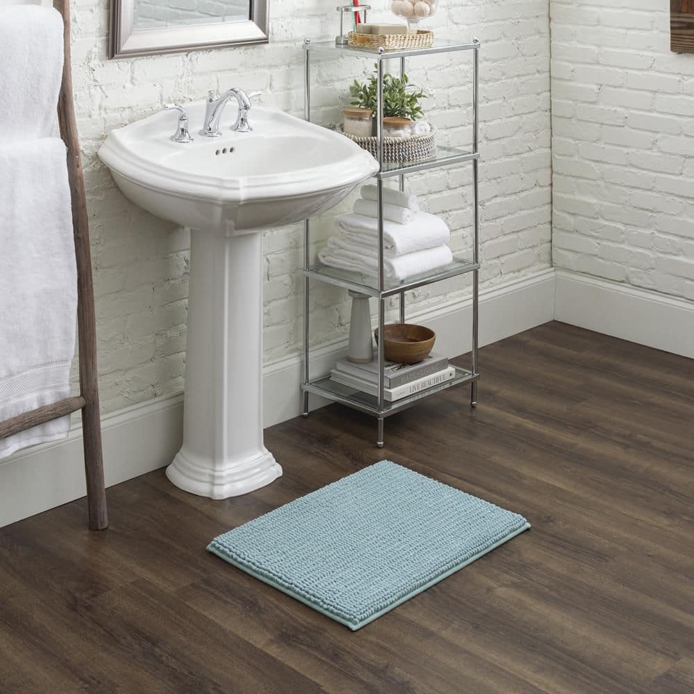 Glacier Blue Polyester Flat Pile Bathroom Rug 34" x 20"