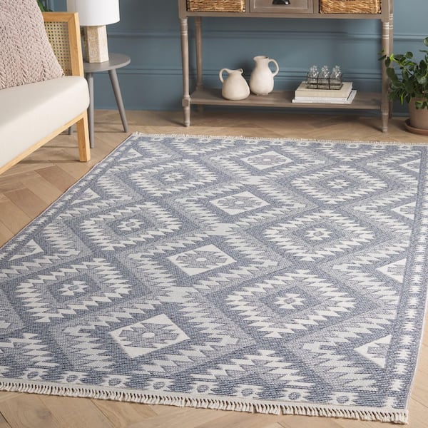 Prairie Blue/Gray 4 ft. x 6 ft. Aztec Diamonds Area Rug
