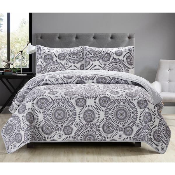 Harper Lane Starburst 3-Piece Gray Microfiber Full/Queen Quilt Set