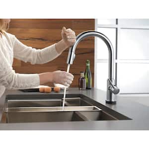 Trinsic Single-Handle Pull-Down Sprayer Kitchen Faucet with Touch2O Technology in Arctic Stainless
