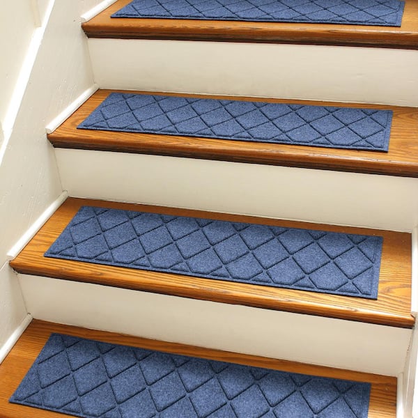 Bungalow Flooring Waterhog Argyle Navy 8.5 in. x 30 in. PET Polyester Indoor Outdoor Stair Tread Cover (Set of 4)