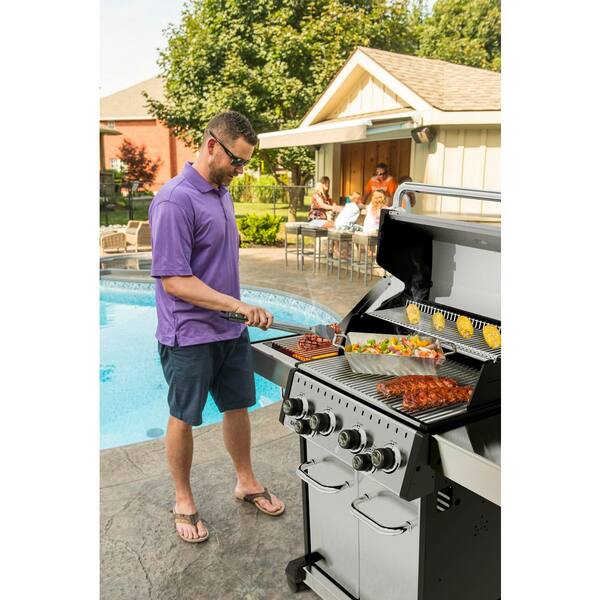 Broil King - Baron S 490 Pro IR 4-Burner Propane Gas Grill in Stainless Steel with Infrared Side Burner and Rear Rotisserie Burner