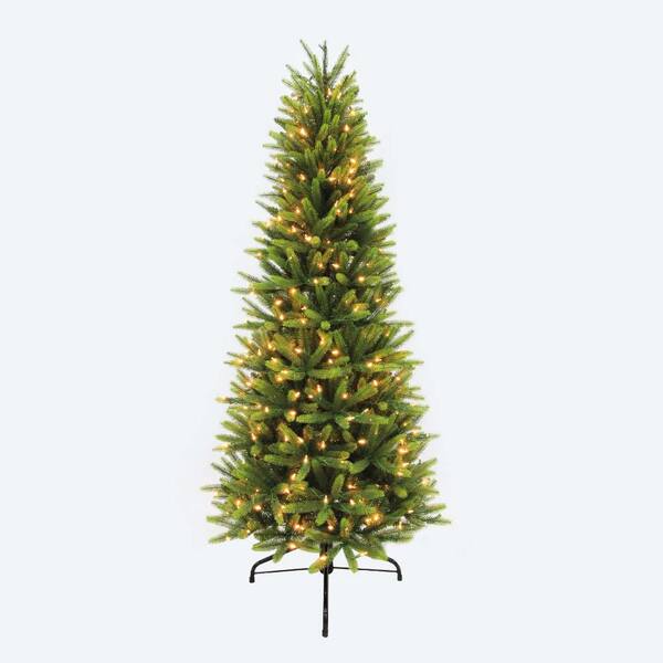 Puleo International 6-1/2 ft PreLit Slim Washington Valley Spruce Christmas Tree with 400 Warm White LED Lights