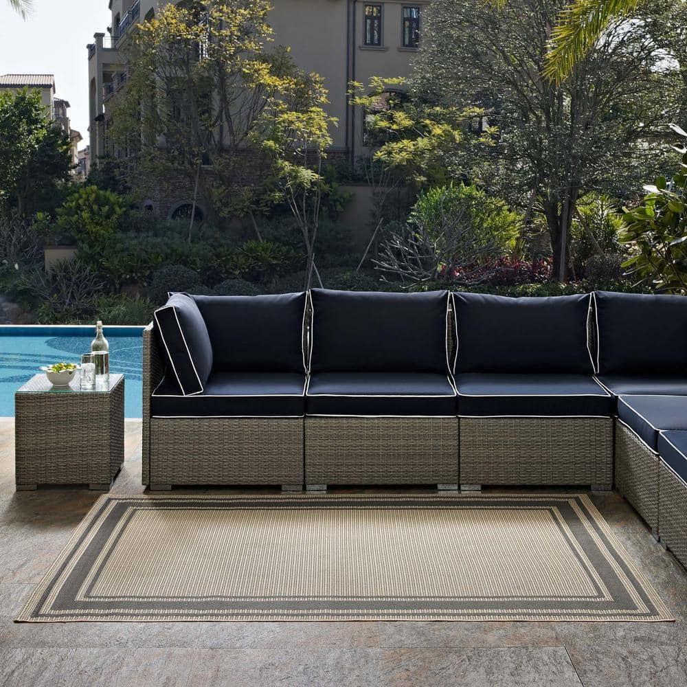 Elegant Gray and Beige Synthetic 8' x 10' Indoor/Outdoor Area Rug