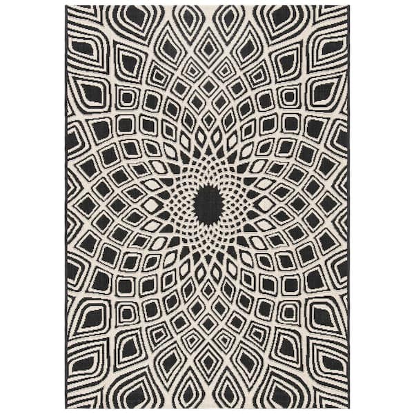 SAFAVIEH Courtyard Black/Beige 4 ft. x 6 ft. Geometric Indoor/Outdoor Patio  Area Rug