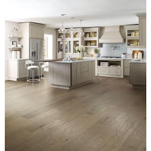 Hampshire Columbia Hickory 3/8 in. T X 6.3 in. W Tongue and Groove Engineered Hardwood Flooring (30.48 sq.ft./case)
