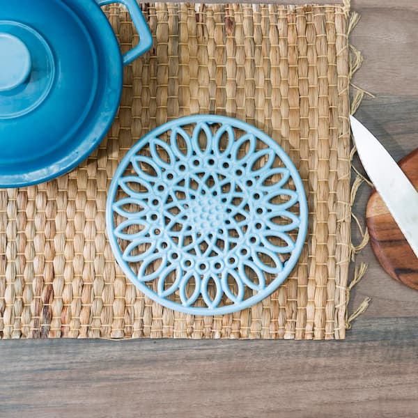 Lodge Cast Iron Silicone Trivet with Skillet Pattern in Blue