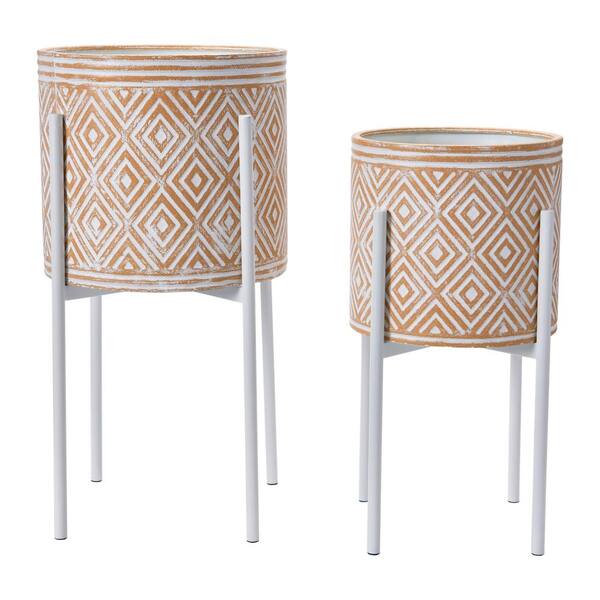 Storied Home 13.75 in. White and Terracotta Iron Floor Planters with Stand (2-Pack)