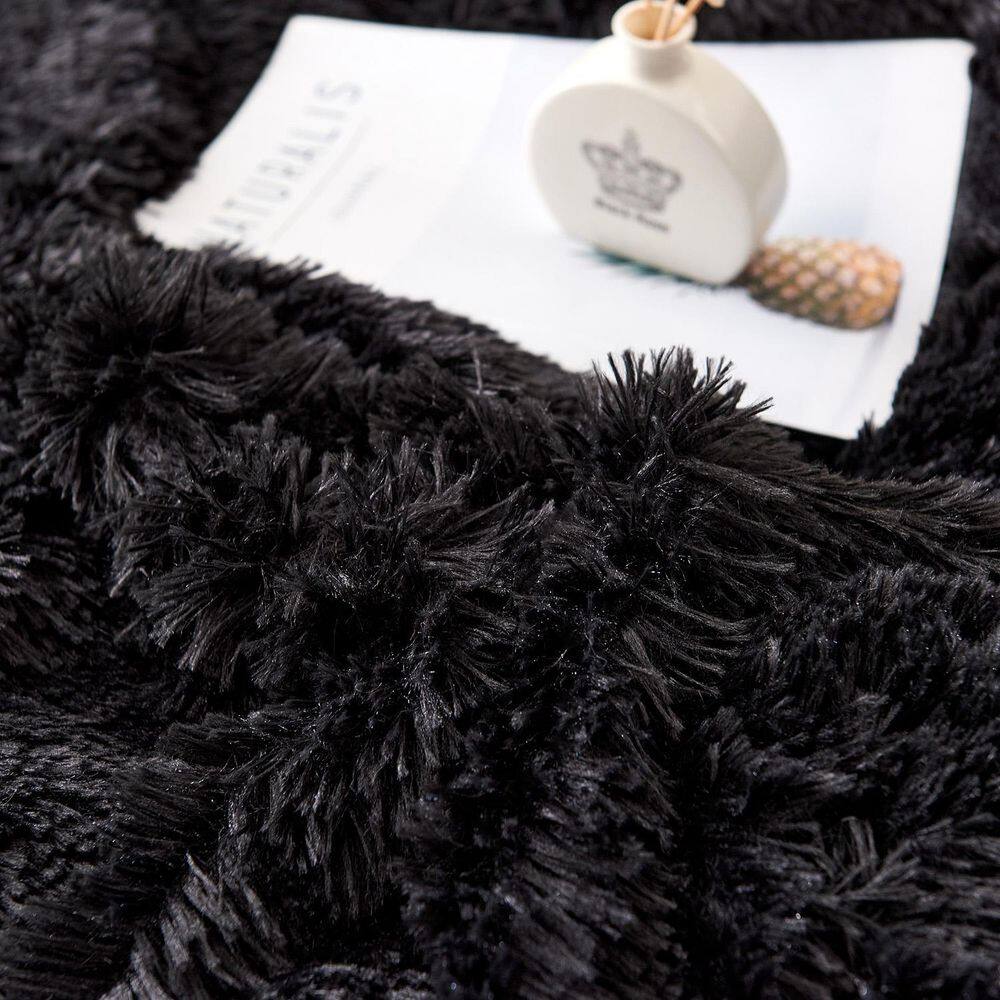Luxurious Black Microfiber King Size 5-Piece Fluffy Duvet Cover Set