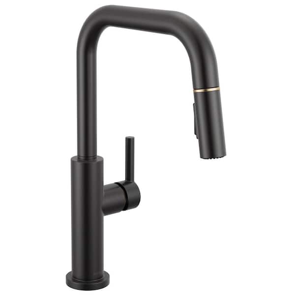 Delta Nicoli Single Handle Pull Down Sprayer Kitchen Faucet in