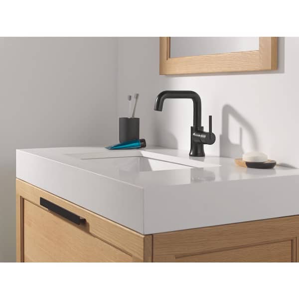 Delta Trinsic Single Handle Single Hole Bathroom Faucet with Drain