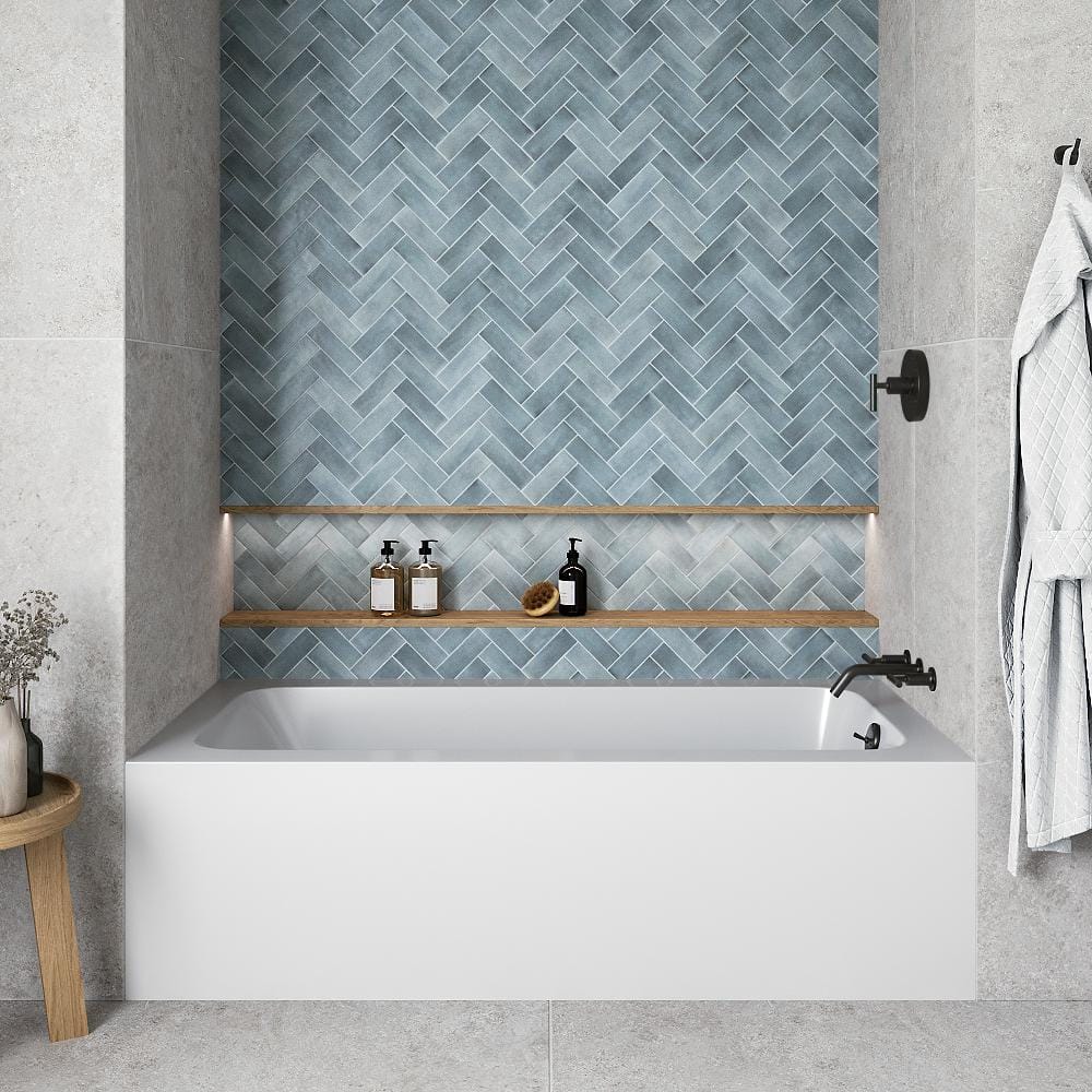 Glossy White Rectangular Acrylic Alcove Bathtub with Matte Black Trim