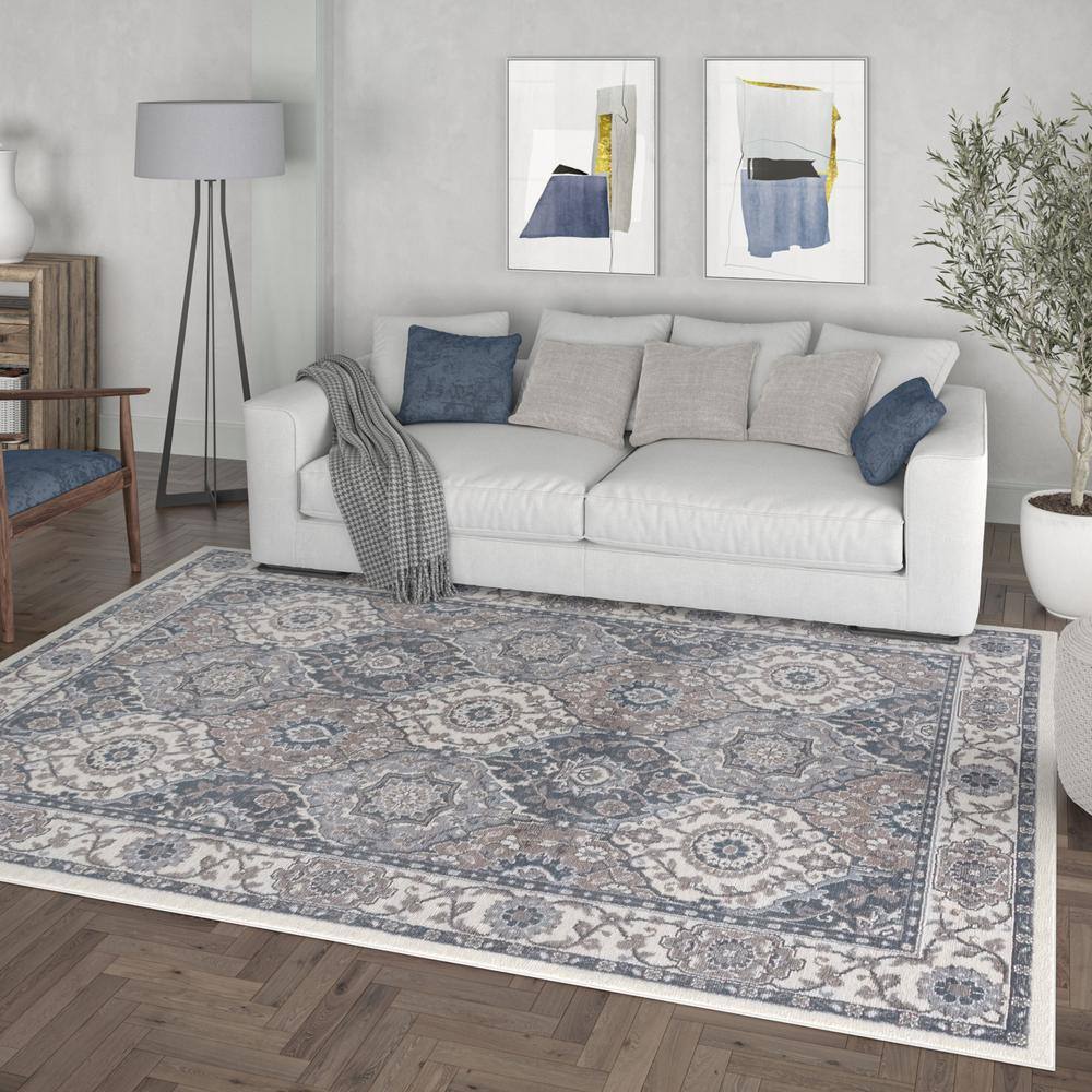 Madison Cream Synthetic 2' x 3' Rectangular Traditional Rug