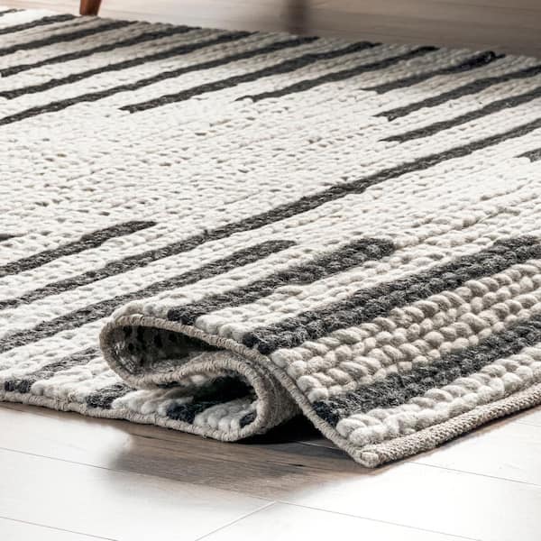 nuLOOM Hand Made Contemporary Modern Braided Wool Area Rug in