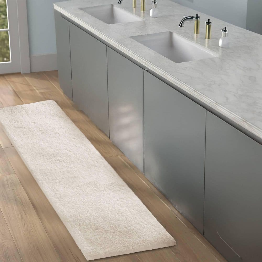 Taupe Microfiber Quick Dry Bath Rug