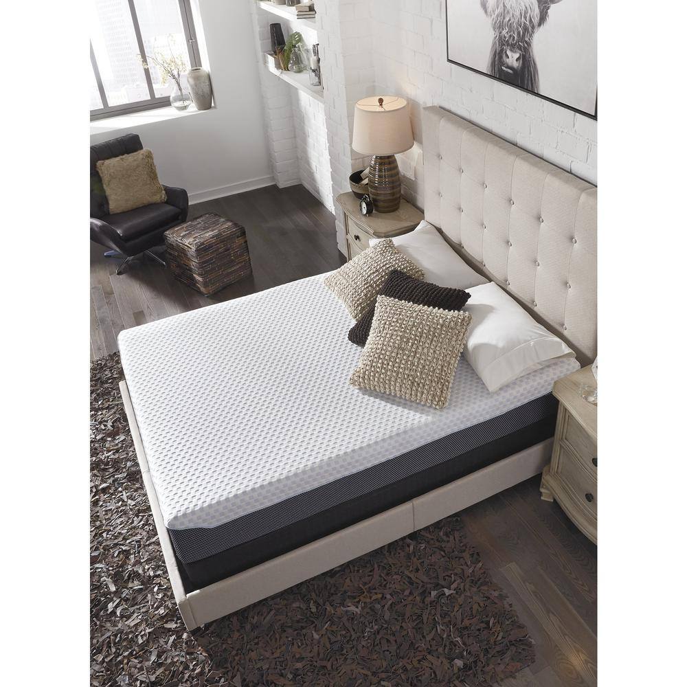 Queen Size White and Gray 10 Inch Memory Foam Mattress