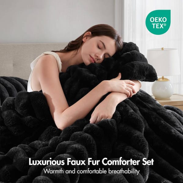 Madison Park Dahlia Polyester Black Faux Fur King Comforter Set