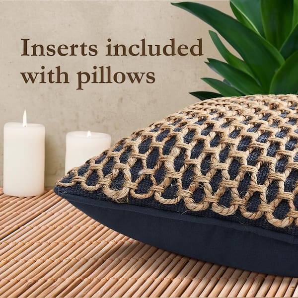 https://images.thdstatic.com/productImages/a7ad91bb-5f63-4796-a83f-5a12c641cfb0/svn/boho-living-throw-pillows-ymp021979-fa_600.jpg