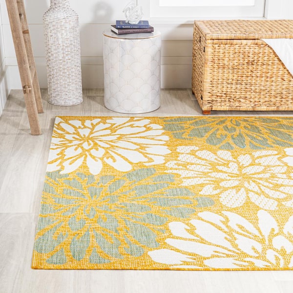 https://images.thdstatic.com/productImages/a7b509d8-3d55-4b44-82b3-2d45a9c57f6c/svn/yellow-cream-jonathan-y-outdoor-rugs-smb110g-4-40_600.jpg