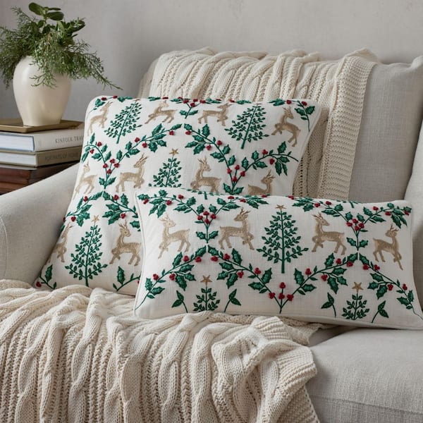 Legends Luxury Holiday Tree Red 20 in. L x 21 in. W Throw Pillow Cover