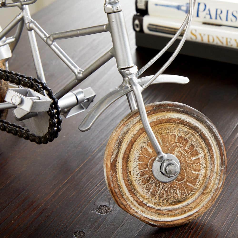 Vintage-Inspired Metallic Bicycle Statues with Wooden Accents, Set of 2