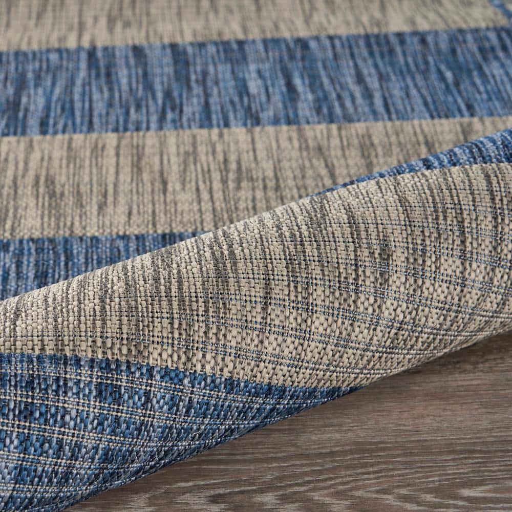 Coastal Charm Gray Synthetic 5' x 7' Indoor/Outdoor Area Rug