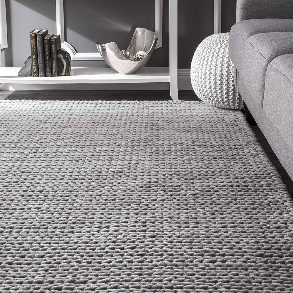 Handmade Light Gray Wool Blend Braided Rectangular Rug 6' x 9'