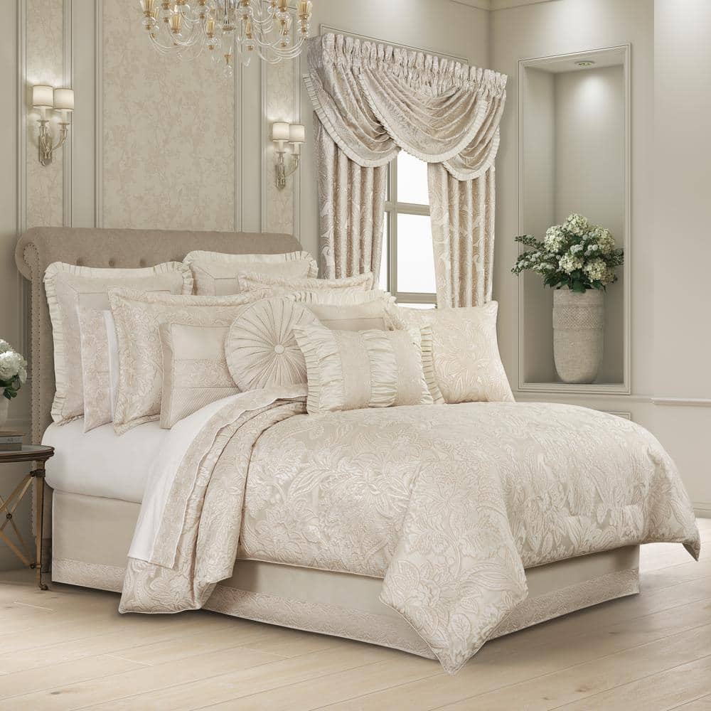 Valdez Polyester California King 4-Pieces Comforter Set