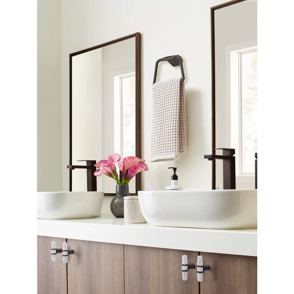 Oil-Rubbed Bronze Geometric Wall Mounted Towel Ring