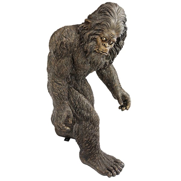 This is Forest, a gigantic Bigfoot figure at the Bigfoot