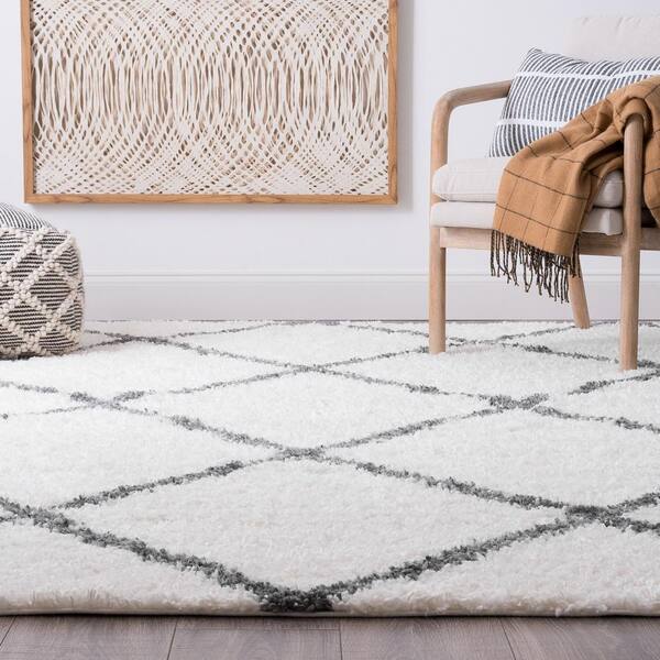 williamsburg diamond vinyl rug - several sizes available!