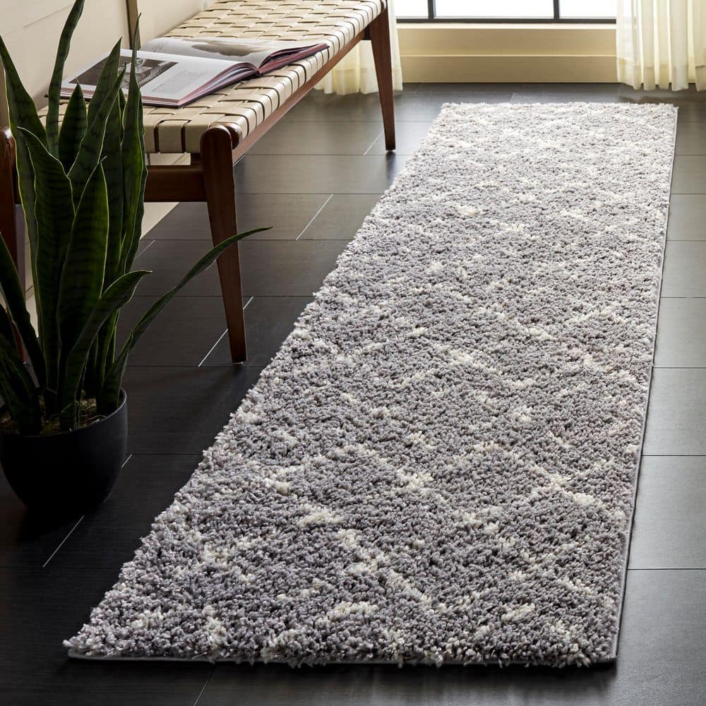 Arizona Shag 2 ft. x 8 ft. Dark Gray/Ivory Diamond Geometric Runner Rug price history on PriceWatchPro